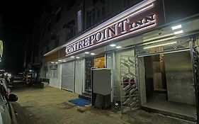 Super Townhouse Centre Point Inn Near Esplanade Metro Station